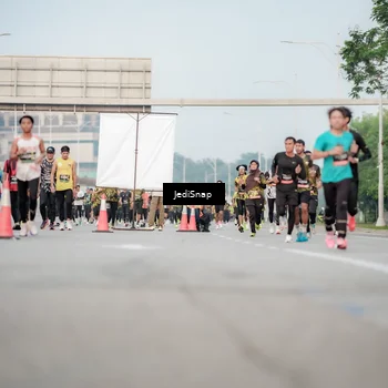 Runner Photo 6707185