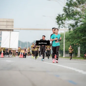 Runner Photo 6707200