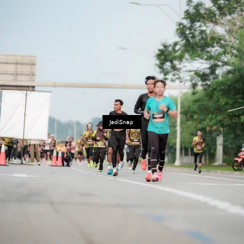 Runner Photo 6707207