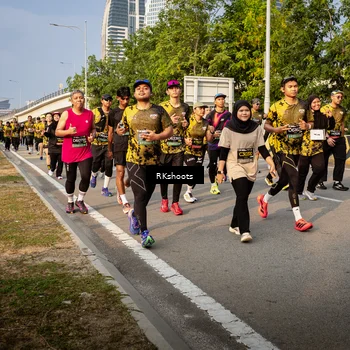 Runner Photo 6707221