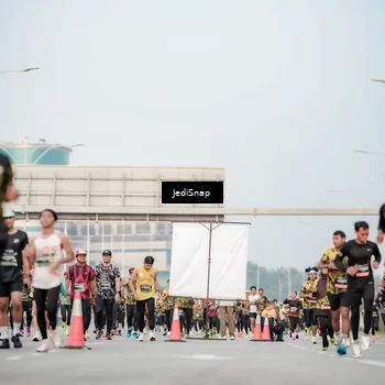 Runner Photo 6707231
