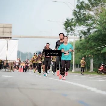 Runner Photo 6707233