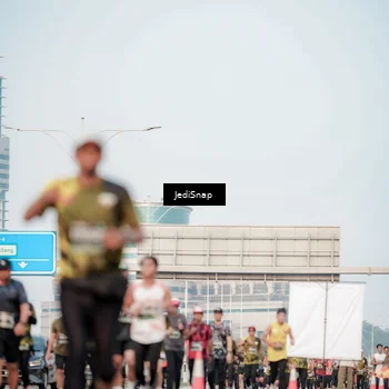 Runner Photo 6707252