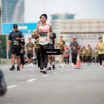 Runner Photo 6707333