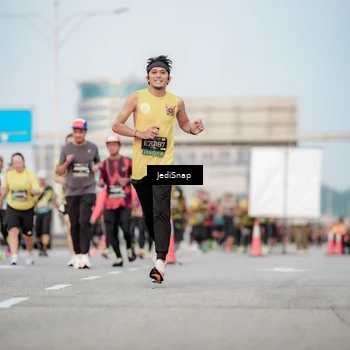 Runner Photo 6707502