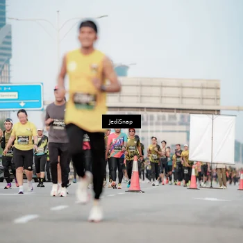 Runner Photo 6707512