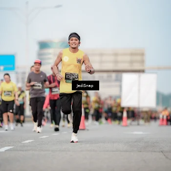Runner Photo 6707552