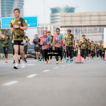 Runner Photo 6707582