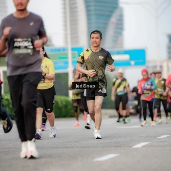 Runner Photo 6707641