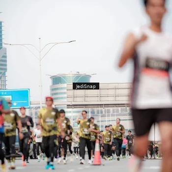 Runner Photo 6707671