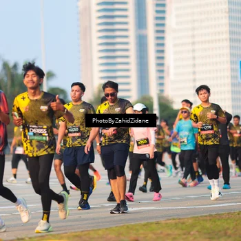 Runner Photo 6707700