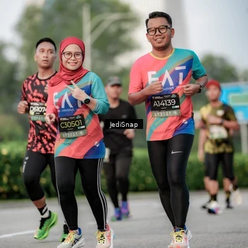 Runner Photo 6707728