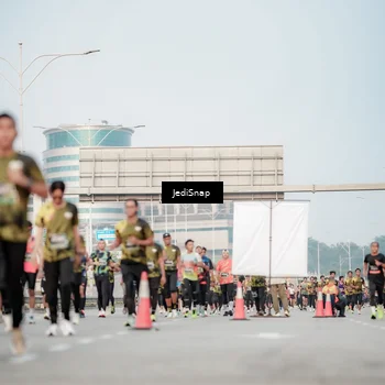 Runner Photo 6707774