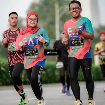 Runner Photo 6707797
