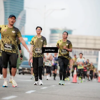 Runner Photo 6707814