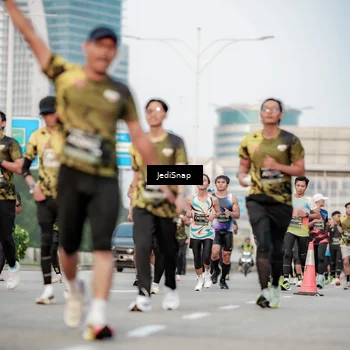 Runner Photo 6707825