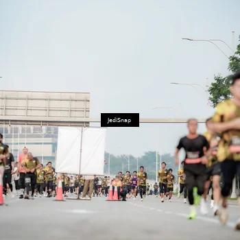 Runner Photo 6707834