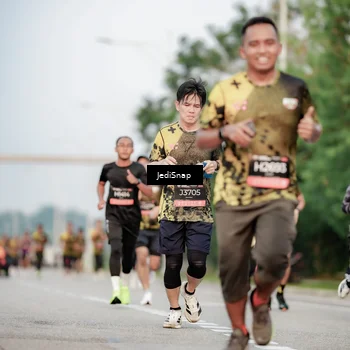 Runner Photo 6707839