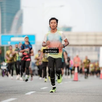 Runner Photo 6707848