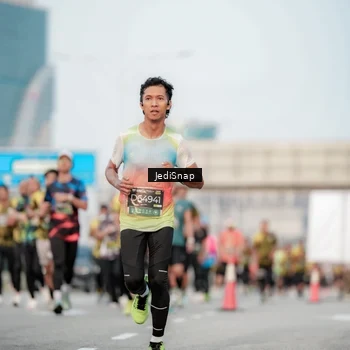Runner Photo 6707850