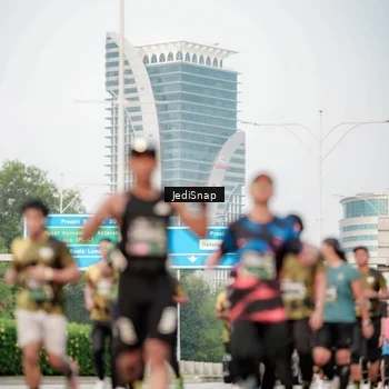 Runner Photo 6707859