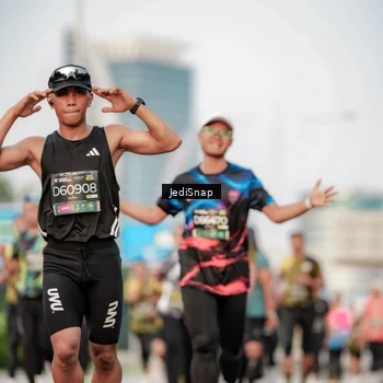Runner Photo 6707868