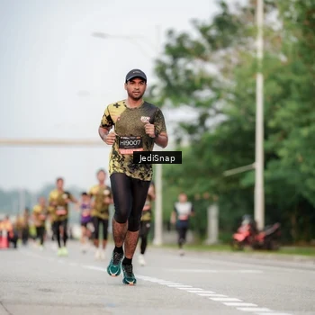 Runner Photo 6707876