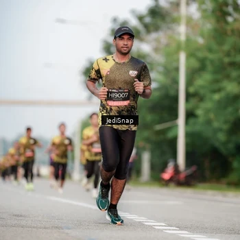 Runner Photo 6707878