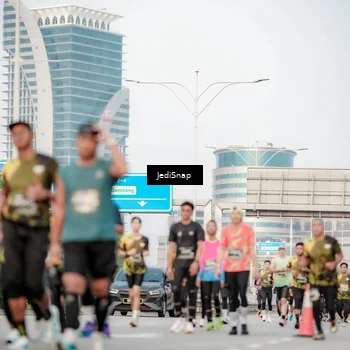 Runner Photo 6707897