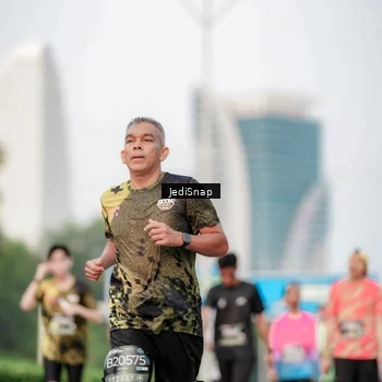 Runner Photo 6707933