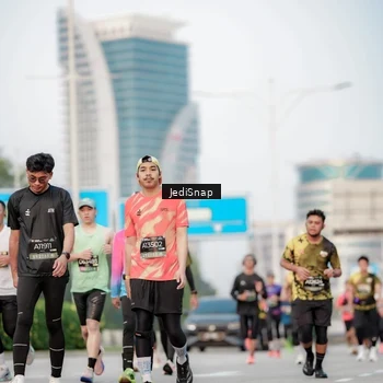 Runner Photo 6707940