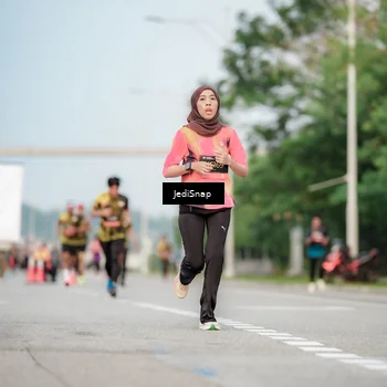 Runner Photo 6707973