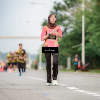Runner Photo 6707986