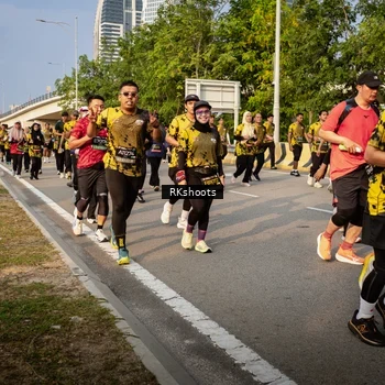 Runner Photo 6707990