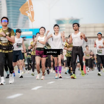 Runner Photo 6708006