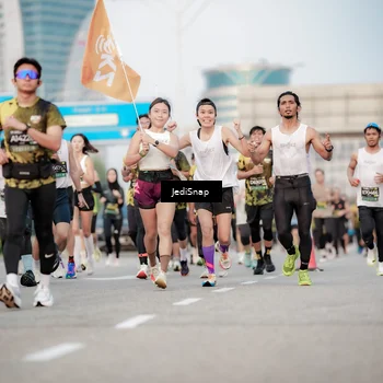 Runner Photo 6708026