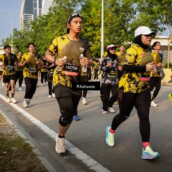 Runner Photo 6708069