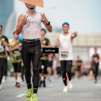 Runner Photo 6708107