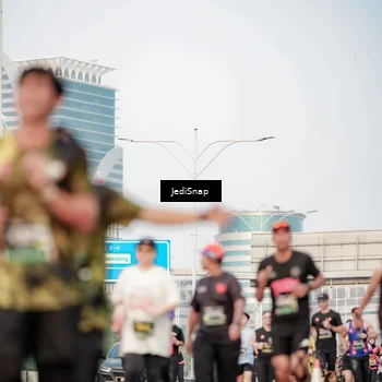 Runner Photo 6708169