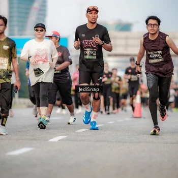 Runner Photo 6708199