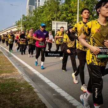 Runner Photo 6708225