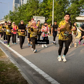 Runner Photo 6708234