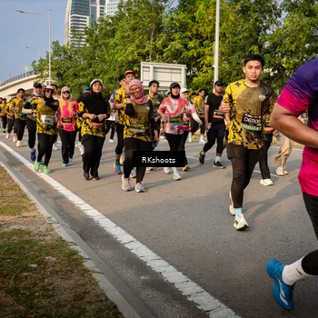 Runner Photo 6708247