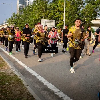 Runner Photo 6708250