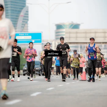 Runner Photo 6708272