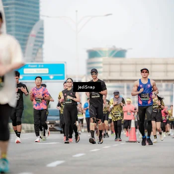Runner Photo 6708285