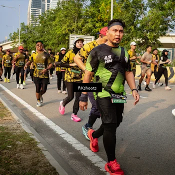 Runner Photo 6708295