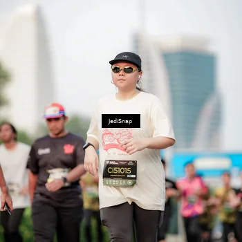 Runner Photo 6708308