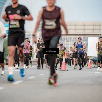 Runner Photo 6708334