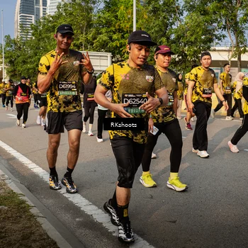 Runner Photo 6708345